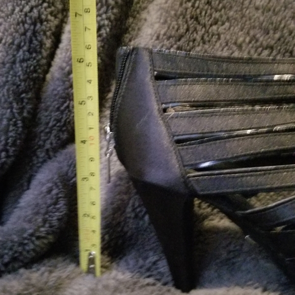 Limelight Heels - Picture 4 of 4